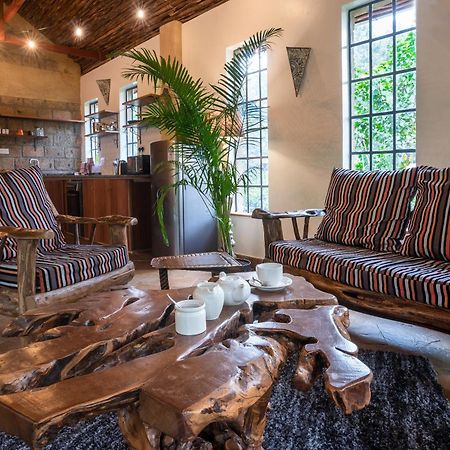 나이로비 The Jungle Oasis With Heated Pool 아파트 외부 사진
