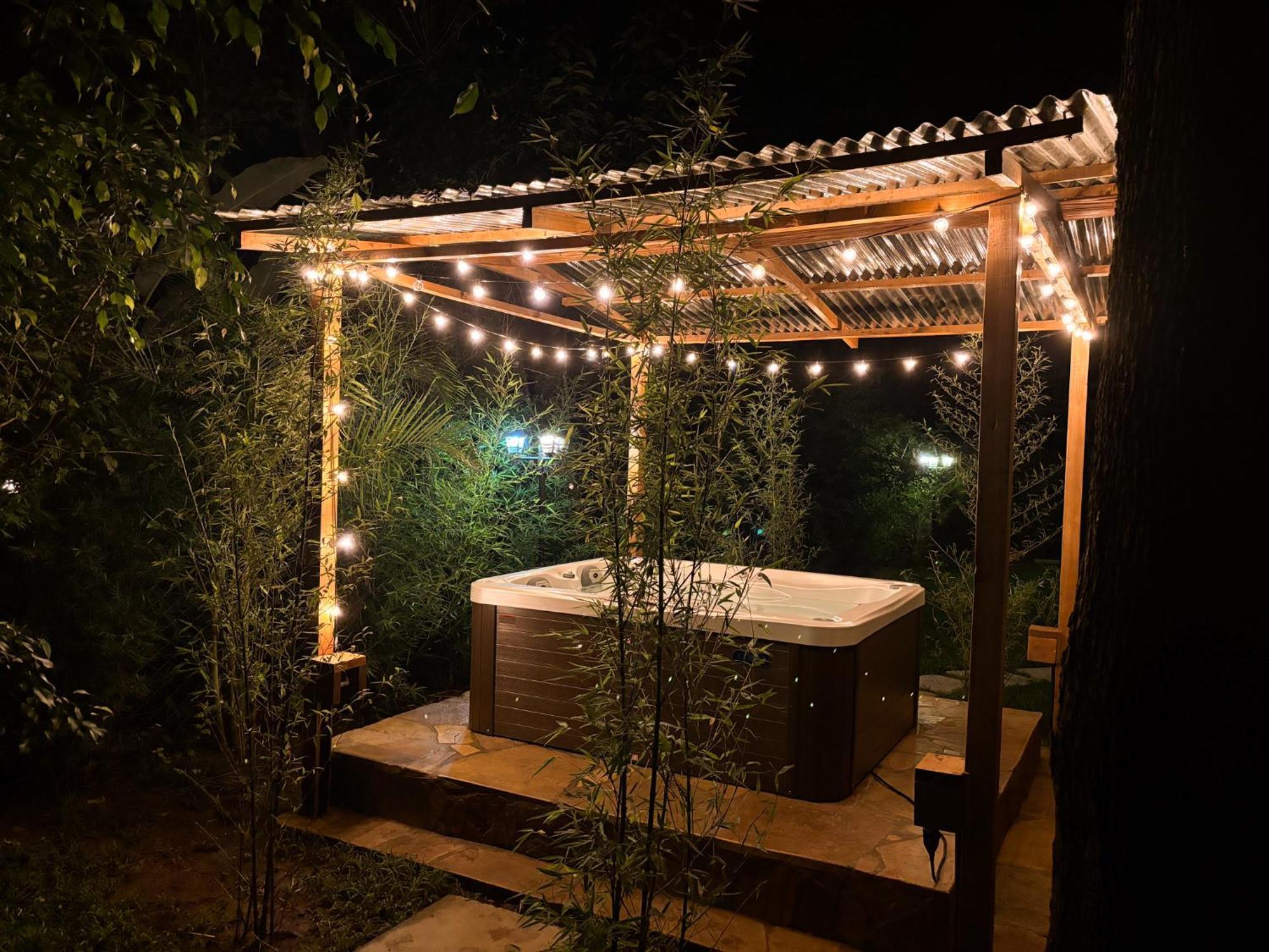 나이로비 The Jungle Oasis With Heated Pool 아파트 외부 사진